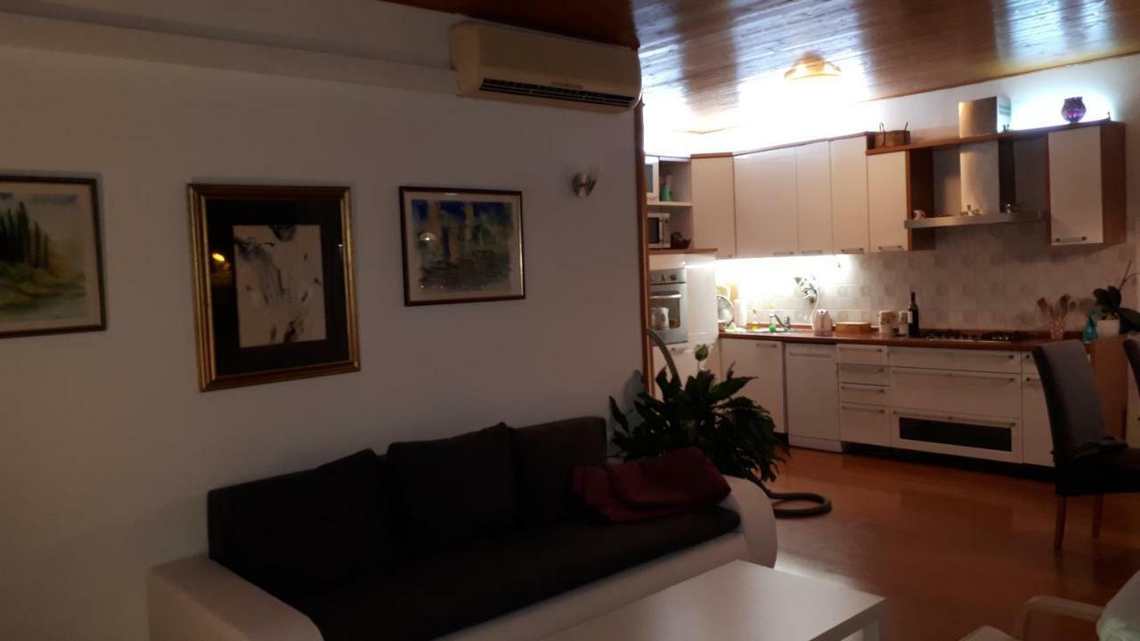Best4You Apartment - Sea View - 70 M2 - 2 Bedrooms Ντουμπρόβνικ Εξωτερικό φωτογραφία